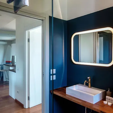 Altido Superb Flat In Porta Romana *